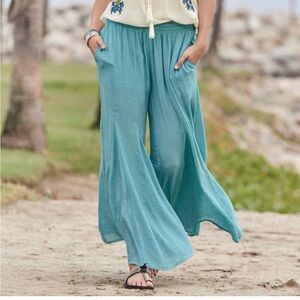 Sundance Wideleg Flowy Pull On Pant. Teal. Size Medium